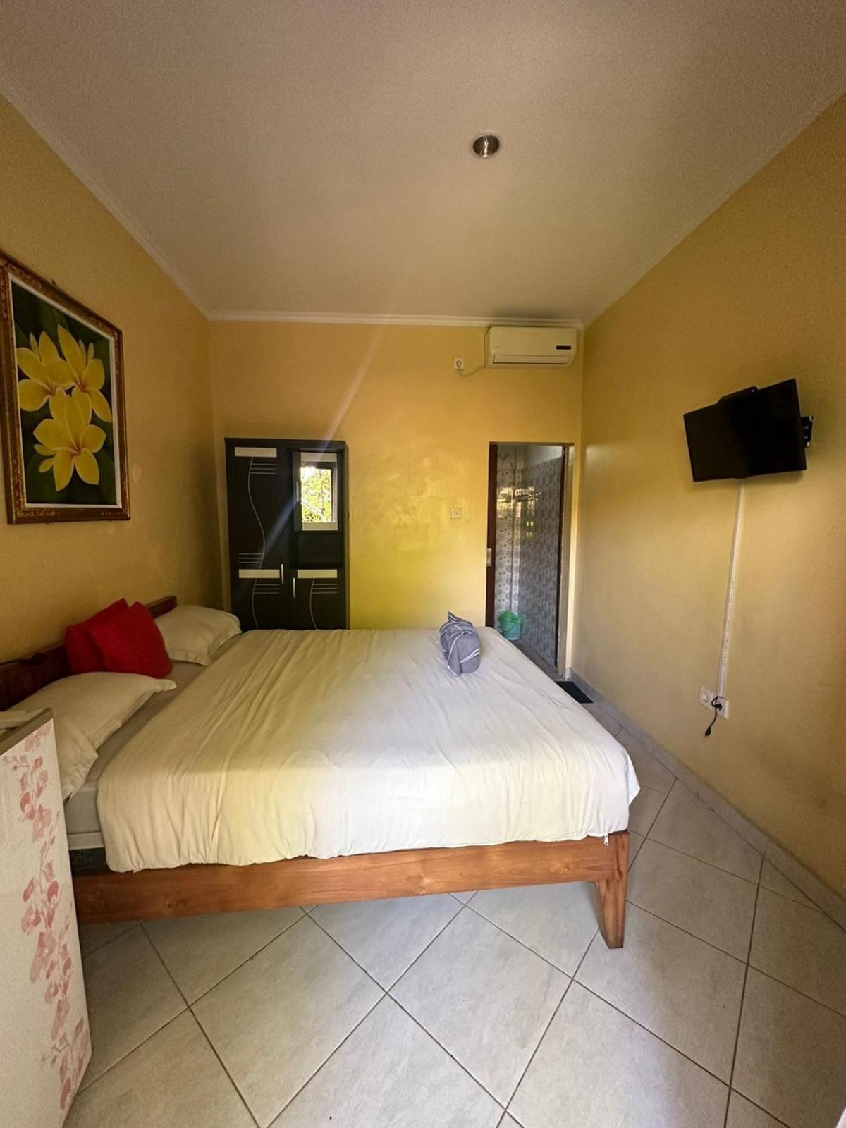Sari Buana Bed & Breakfast Kuta Lombok Esterno foto