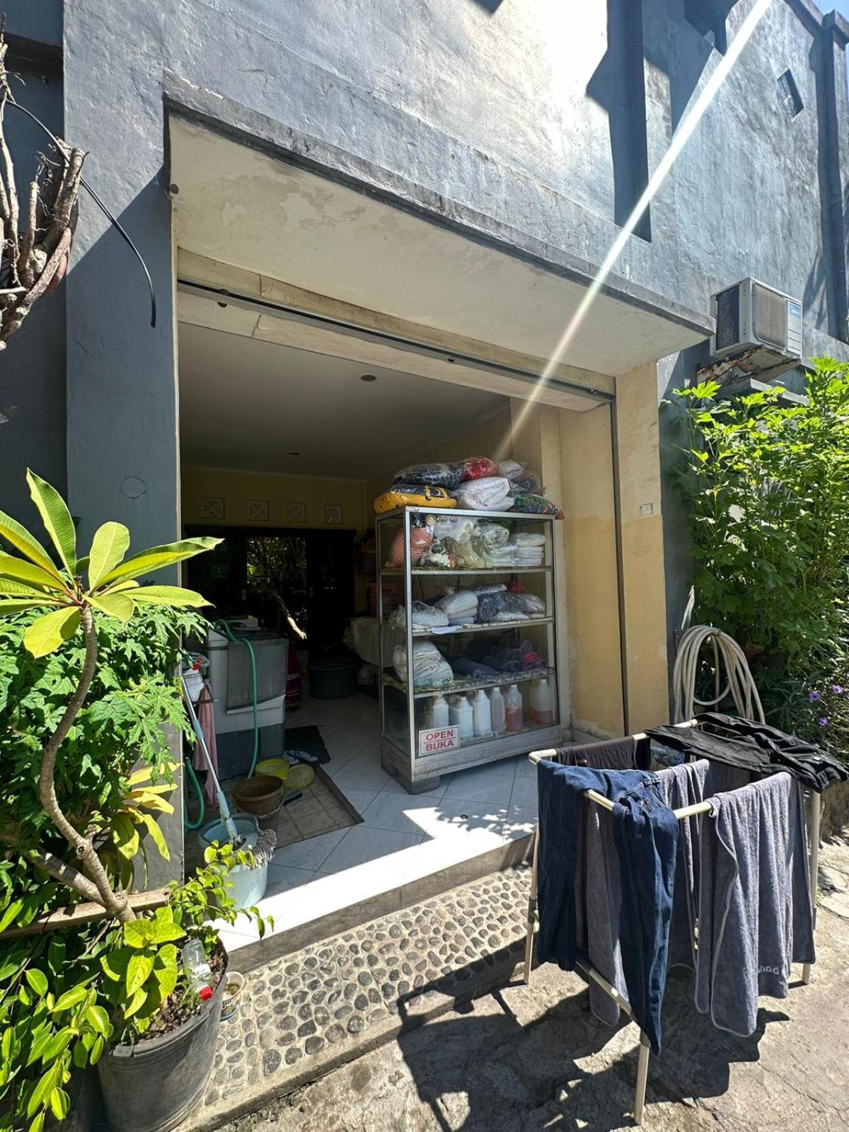 Sari Buana Bed & Breakfast Kuta Lombok Esterno foto