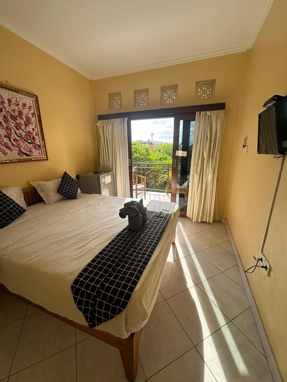 Sari Buana Bed & Breakfast Kuta Lombok Esterno foto