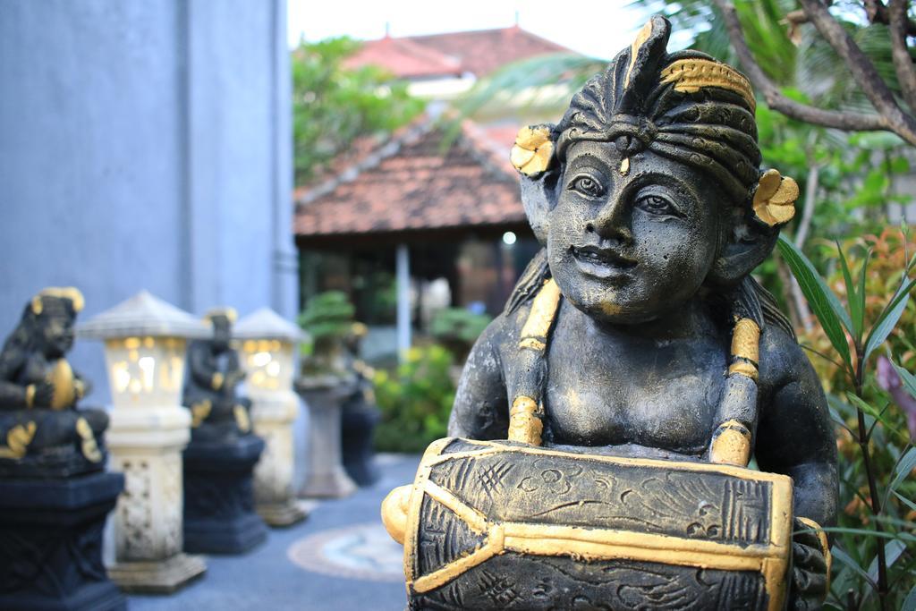 Sari Buana Bed & Breakfast Kuta Lombok Esterno foto